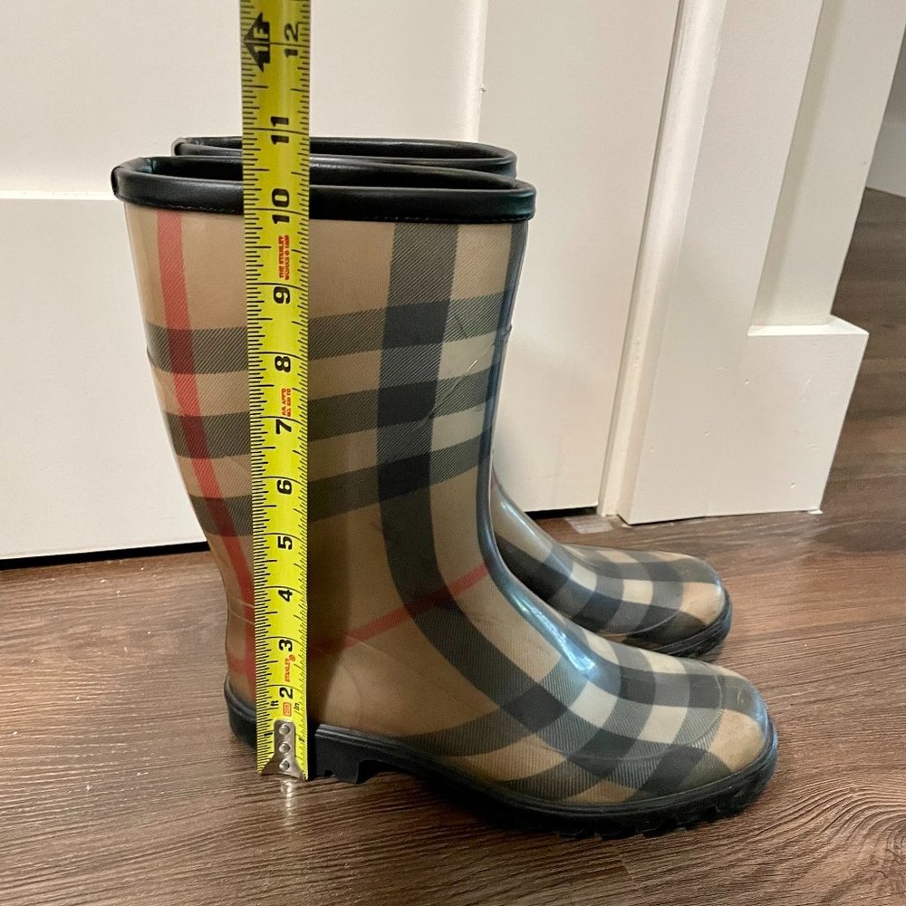 Burberry Rain Boots - 38